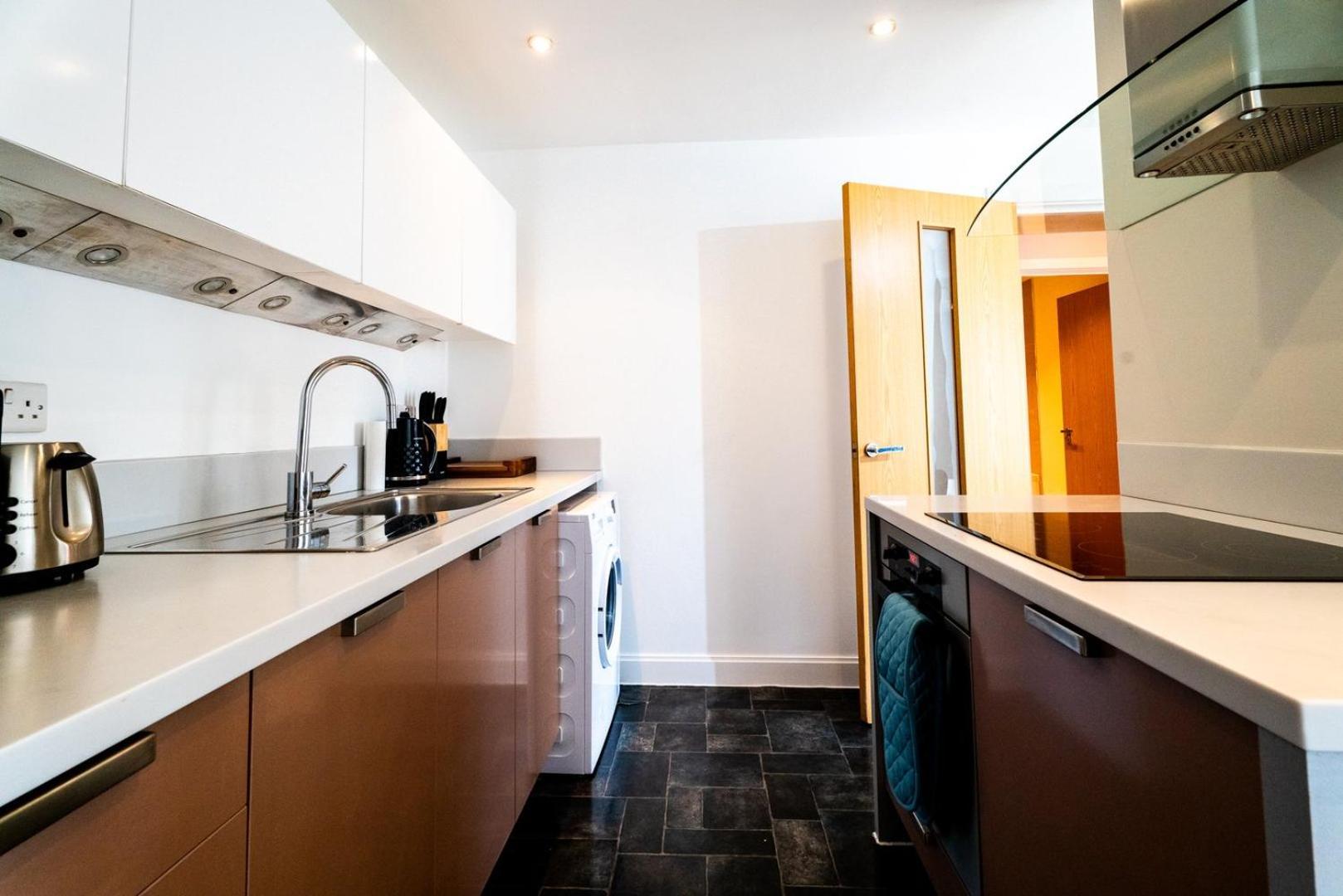 Southside Apartments, Sleeps 4, Free Parking. Apartment Birmingham